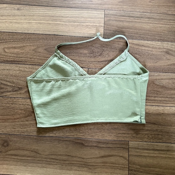 Shein | Small | Green Crisscross Cut-Out Halter Top - Picture 4 of 6
